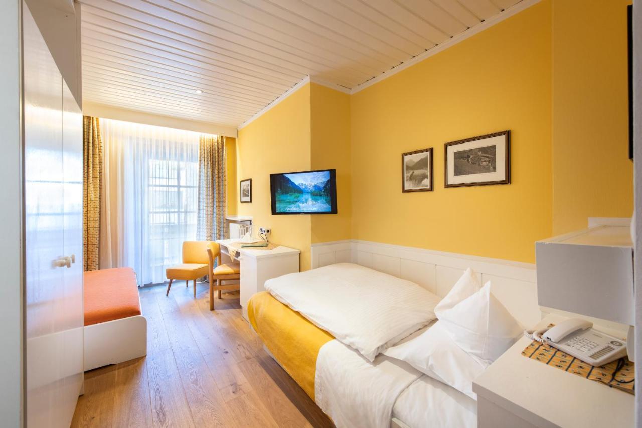 Hotel Cavallino Bianco - Weisses Roessl San Candido Eksteriør bilde