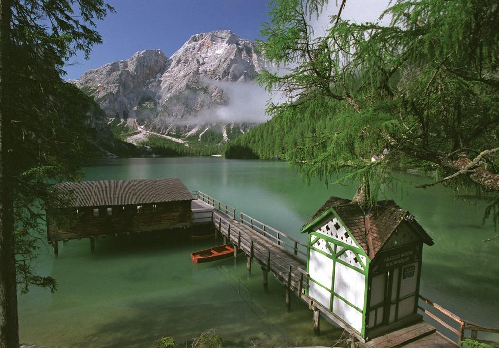 Hotel Cavallino Bianco - Weisses Roessl San Candido Eksteriør bilde