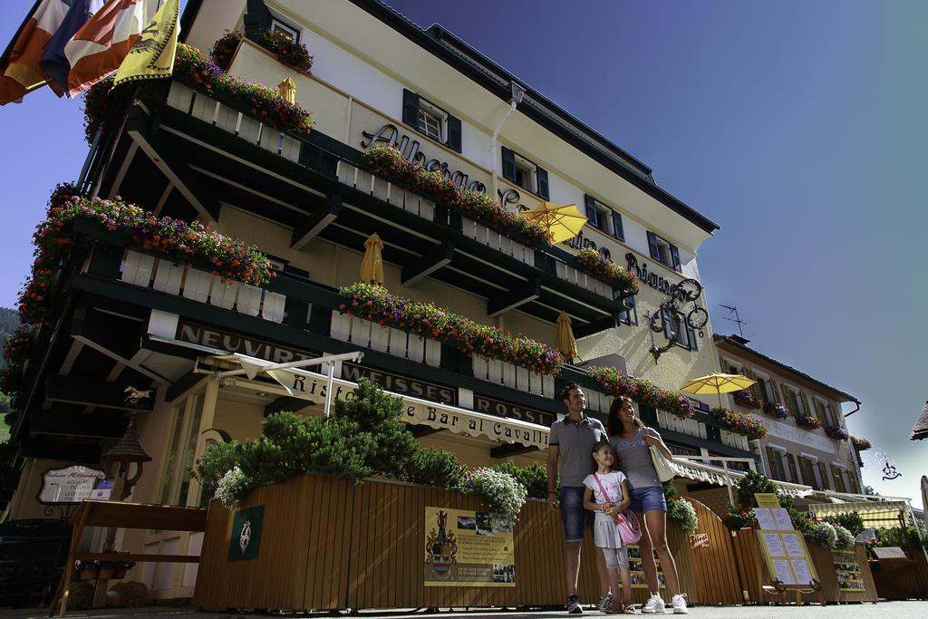 Hotel Cavallino Bianco - Weisses Roessl San Candido Eksteriør bilde